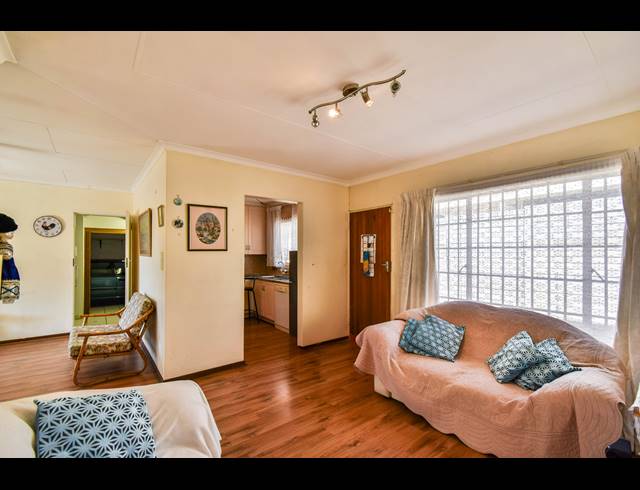 2 BEDROOM TOWNHOUSE SOLD IN FLORAUNA